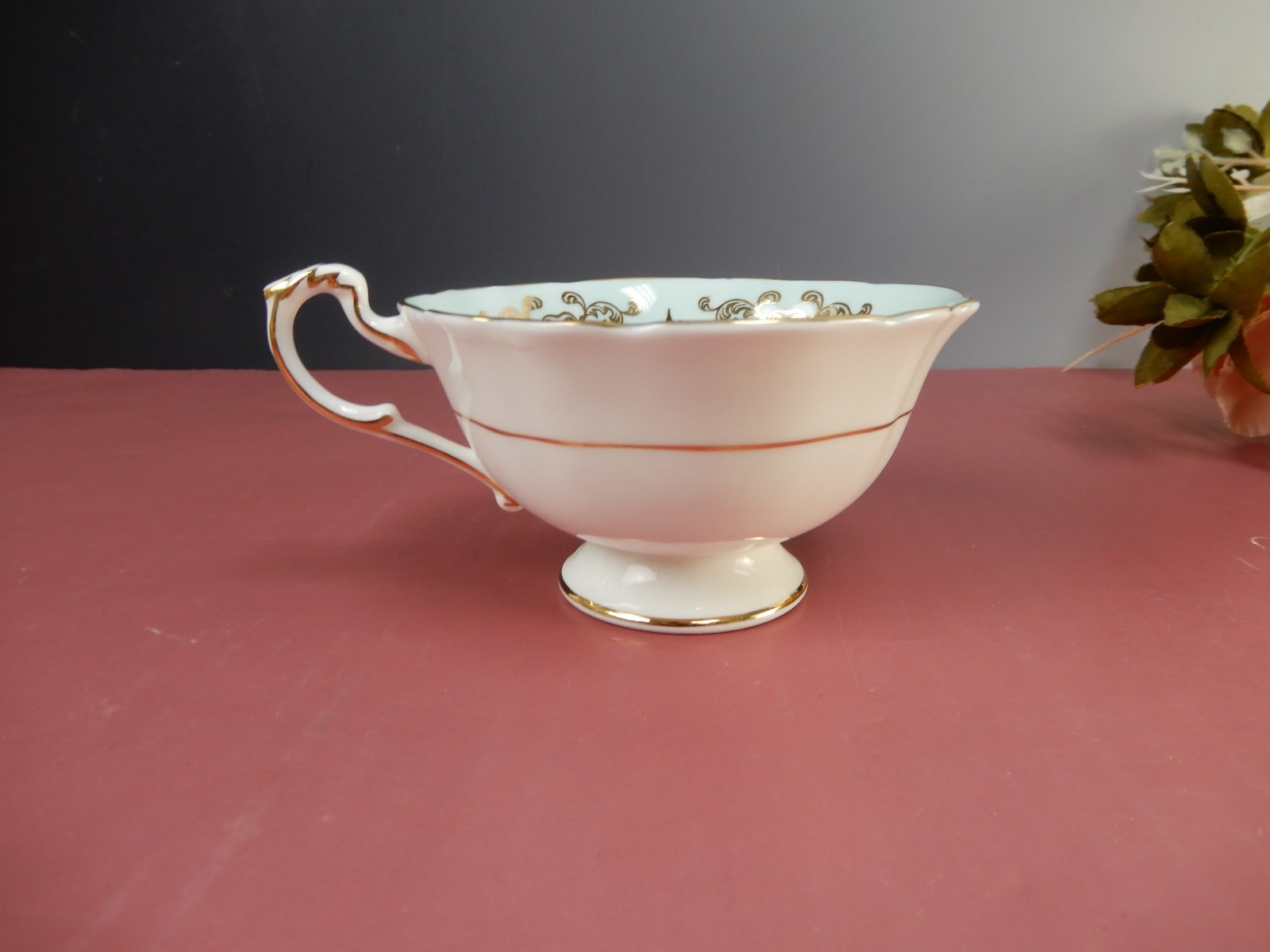 Paragon Orphan Cup Commemorating Queen Elizabeth II’s 1959 visit to Canada