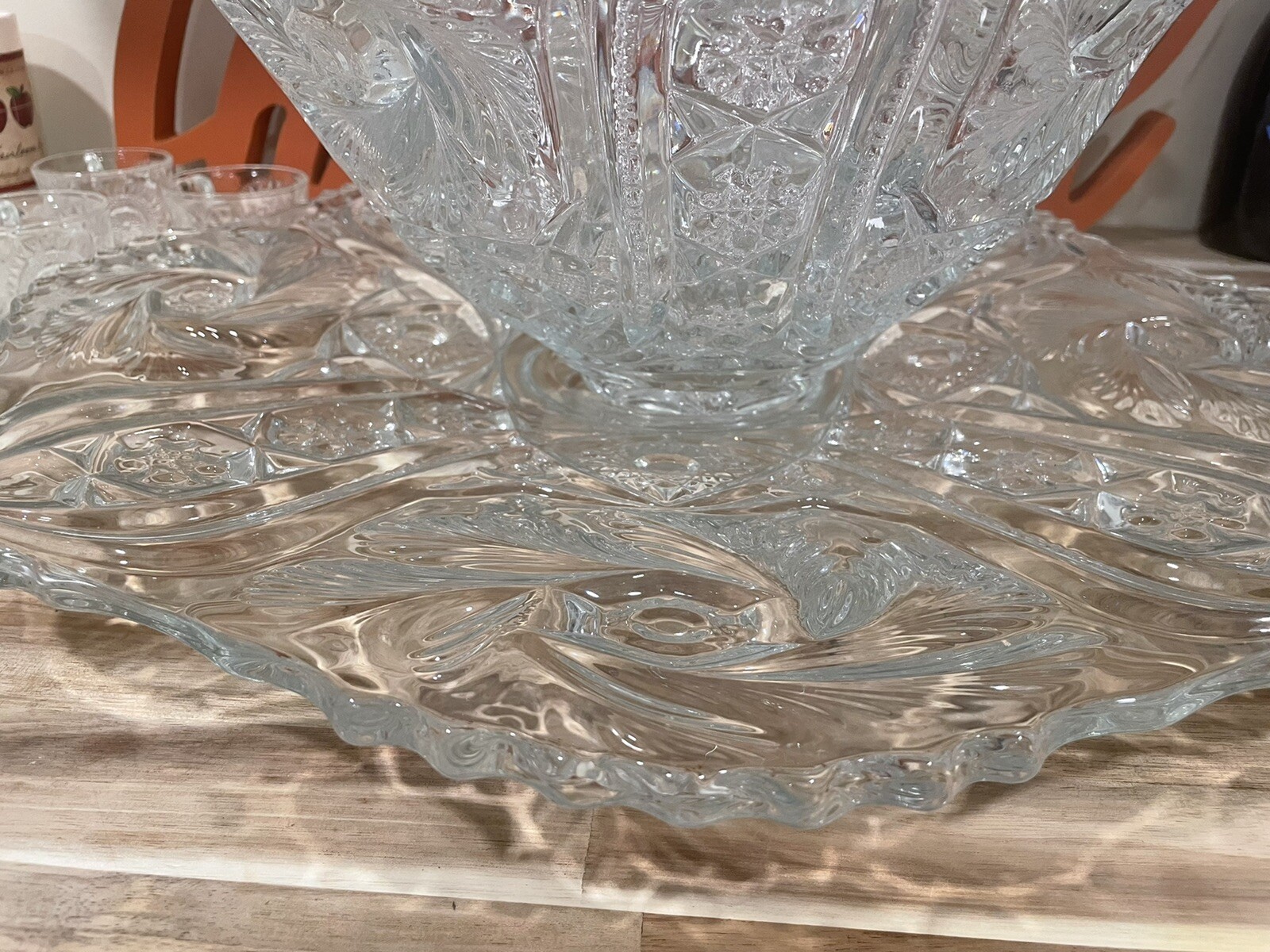 L. E. Smith Glass Galaxy Vintage Fifteen Piece Punch Bowl Set