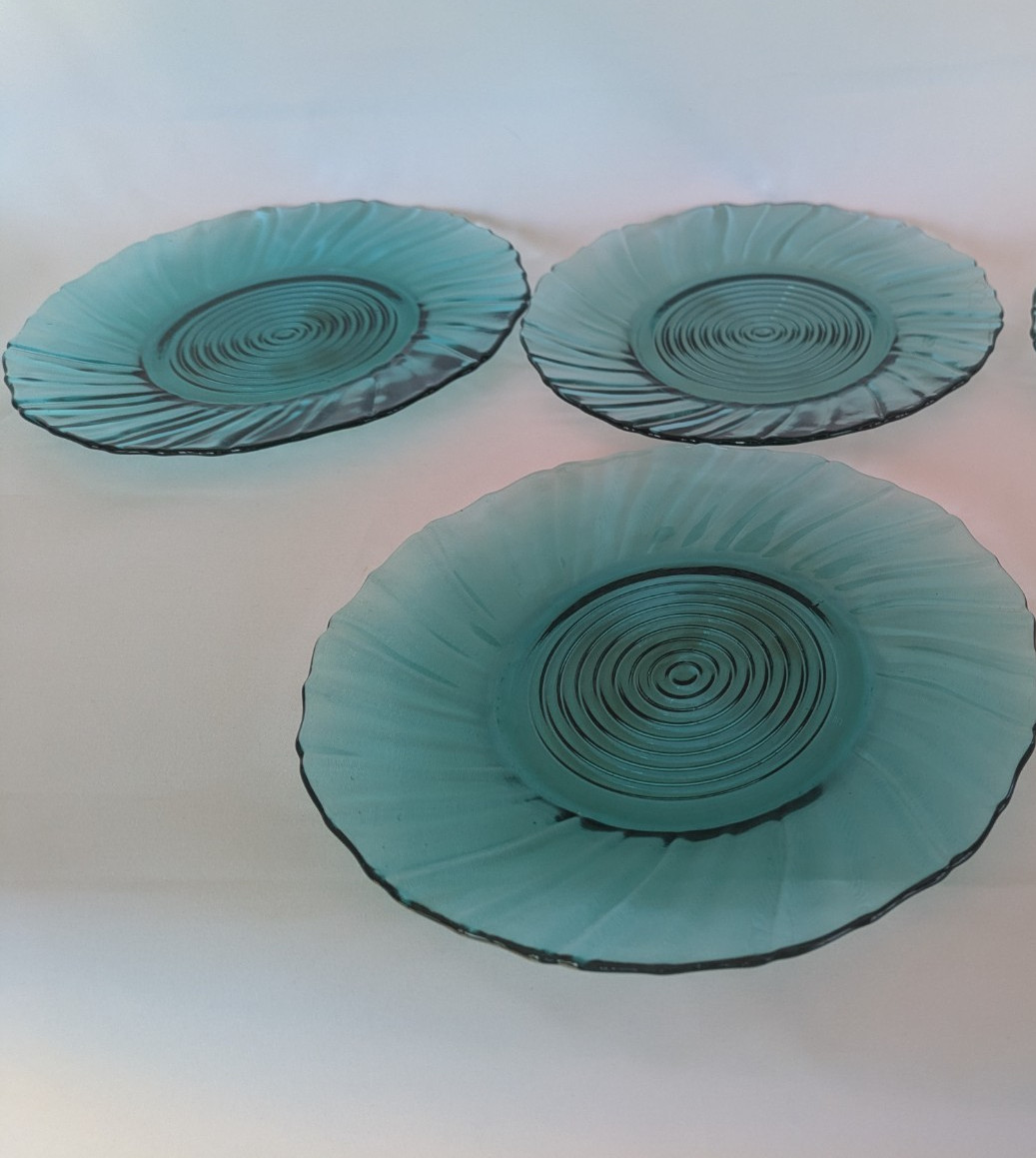 Jeannette Ultramarine Swirl 6.5 in.- 3 Dessert Plates