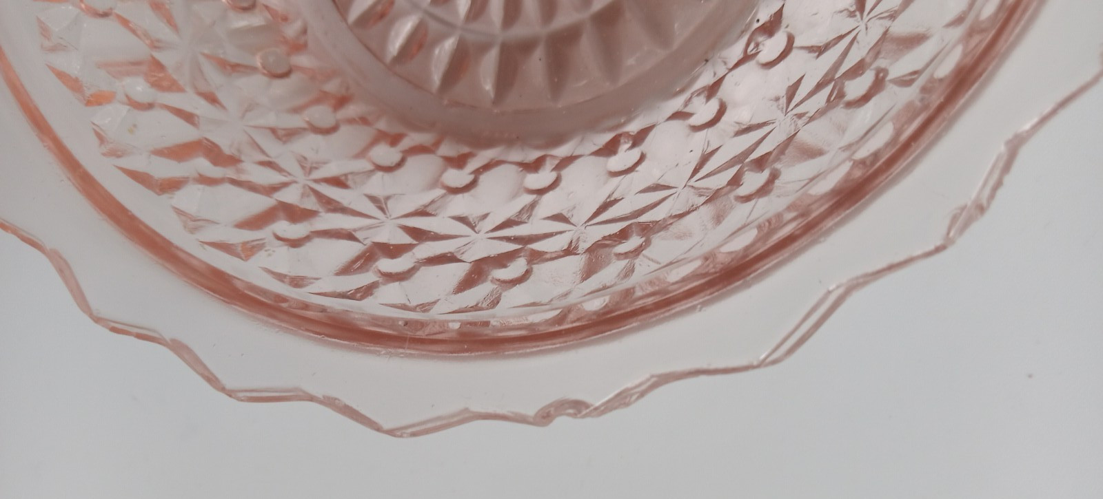 Jeannette Pink Depression Glass Holiday Buttons and Bows 19 Piece Set