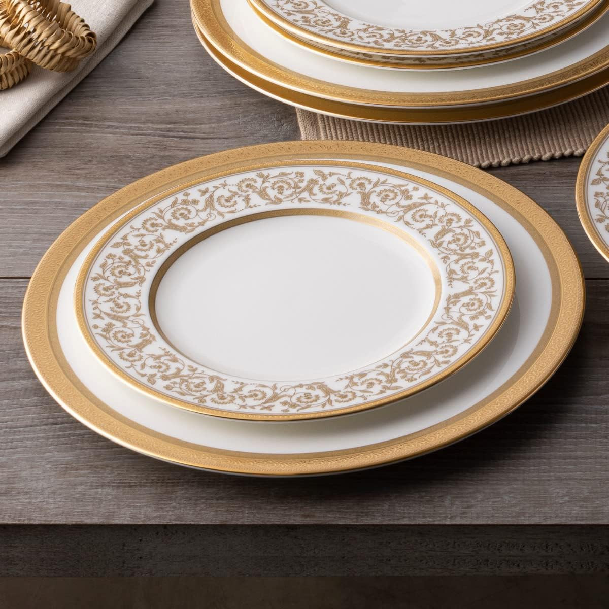 Summit Gold 5-Piece Place Setting for One – Elegant Dining Experience