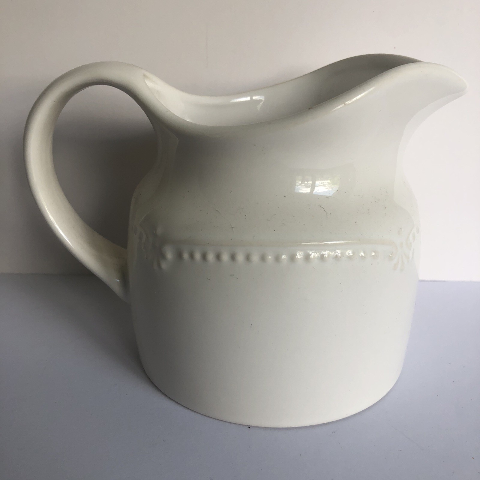 Pfaltzgraff Pearl Brocade Gravy Boat 4.5″ White Embossed Stoneware 1994-1997