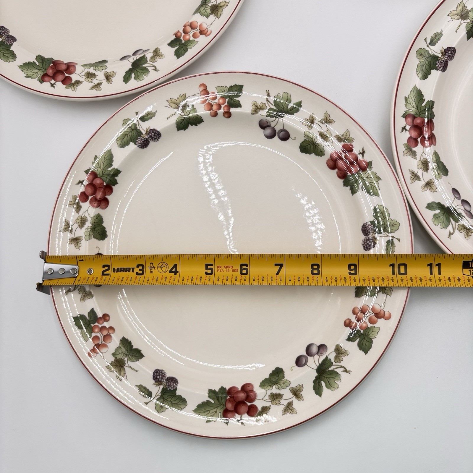 Vtg Wedgwood Provence Queen’s Ware Dinner Plates Set Of 4 Fruits Border England