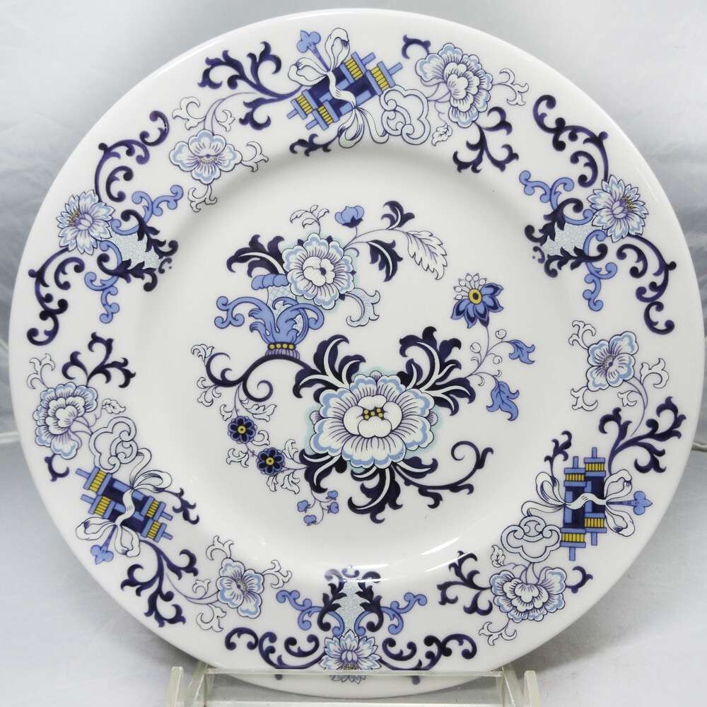 NANKIN TC1091 by Royal Doulton 5 Piece Place Setting NEW NEVER USED made England
