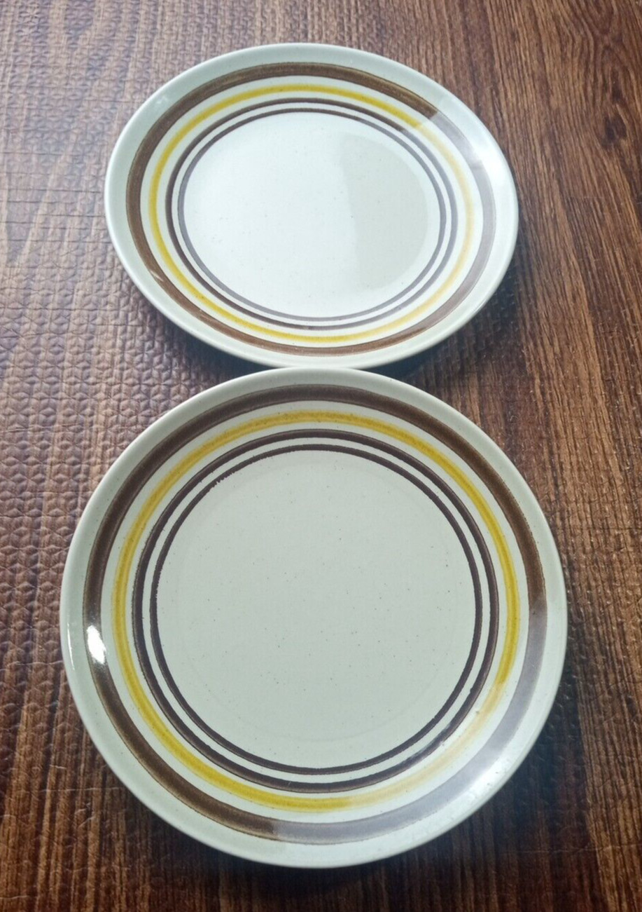 2 Stoneware side Plates 6.5″ Beige, Brown, Yellow