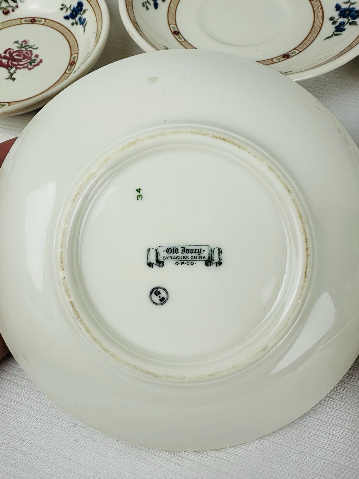 VTG Old Ivory Syracuse China 8pc Saucer Plates Berry Bowls Floral Greek Key Trim