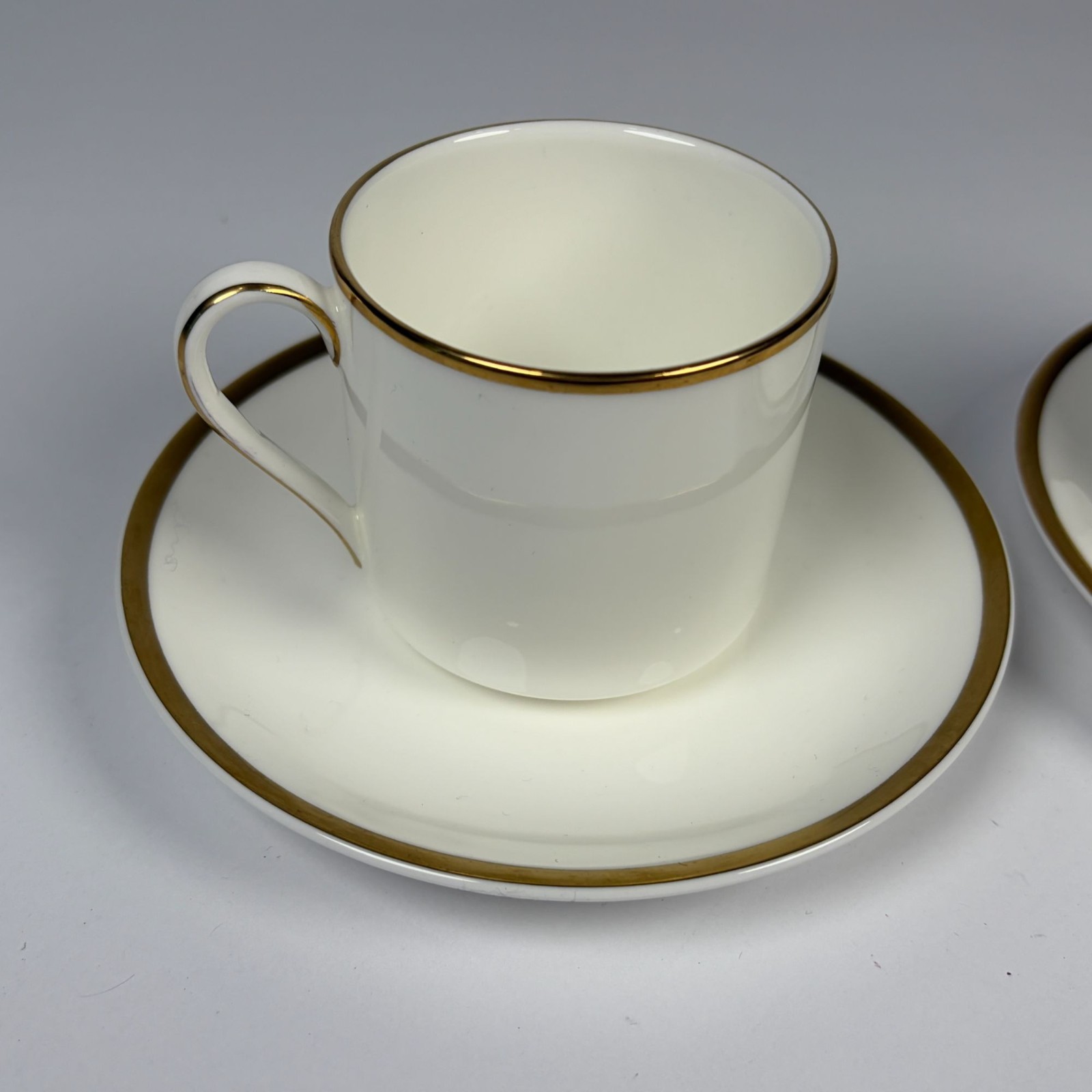 2 Royal Doulton ‘Alice’ Bone China Demitasse Cup & Saucer Sets H5122 England