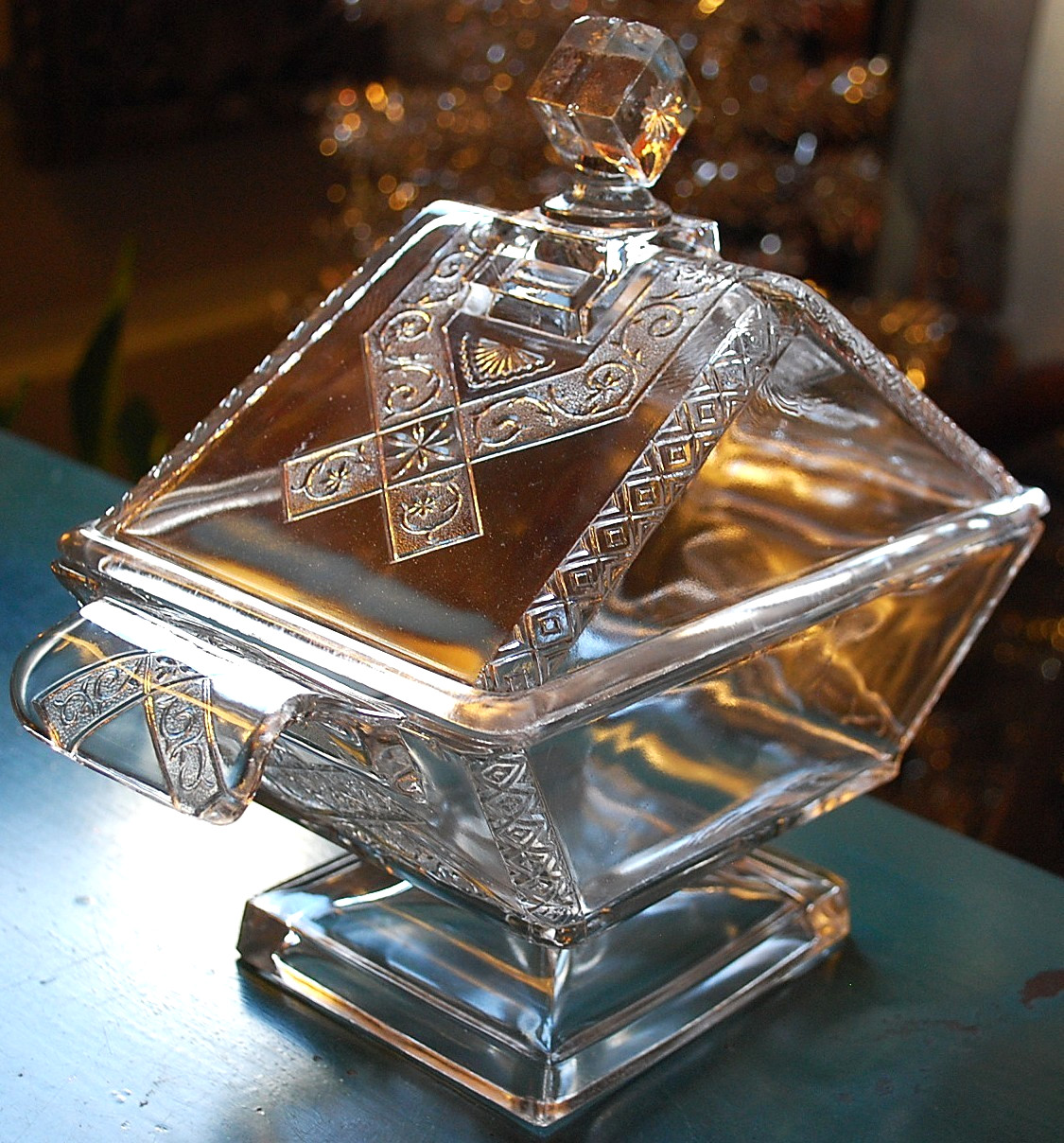 RARE Antique RIVERSIDE JERSEY LILY Pressed Glass FOOTED COMPOTE W LID 1883 10.5″