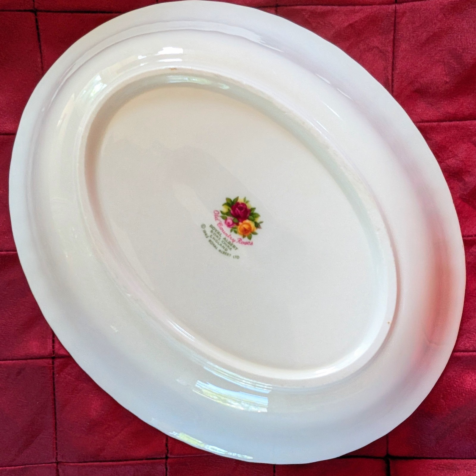 Perfect 1962 Royal Albert Old Country Roses 9″ Oval Vegetable Serving Bowl Dish