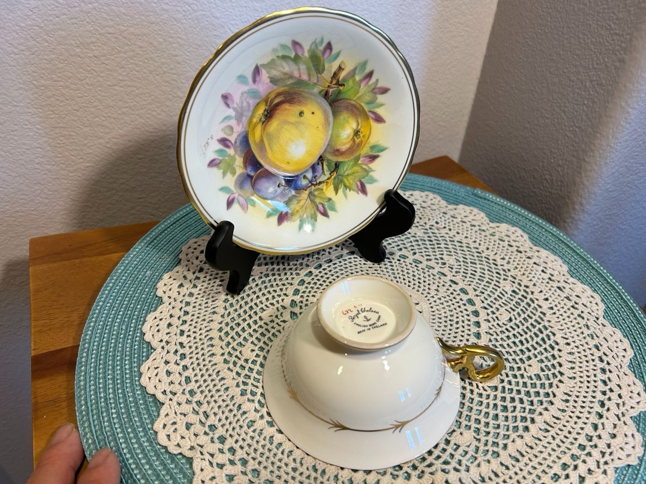 VTG Royal Chelsea Teacup & Saucer matched Set signed F. Key hand painted 1940 s