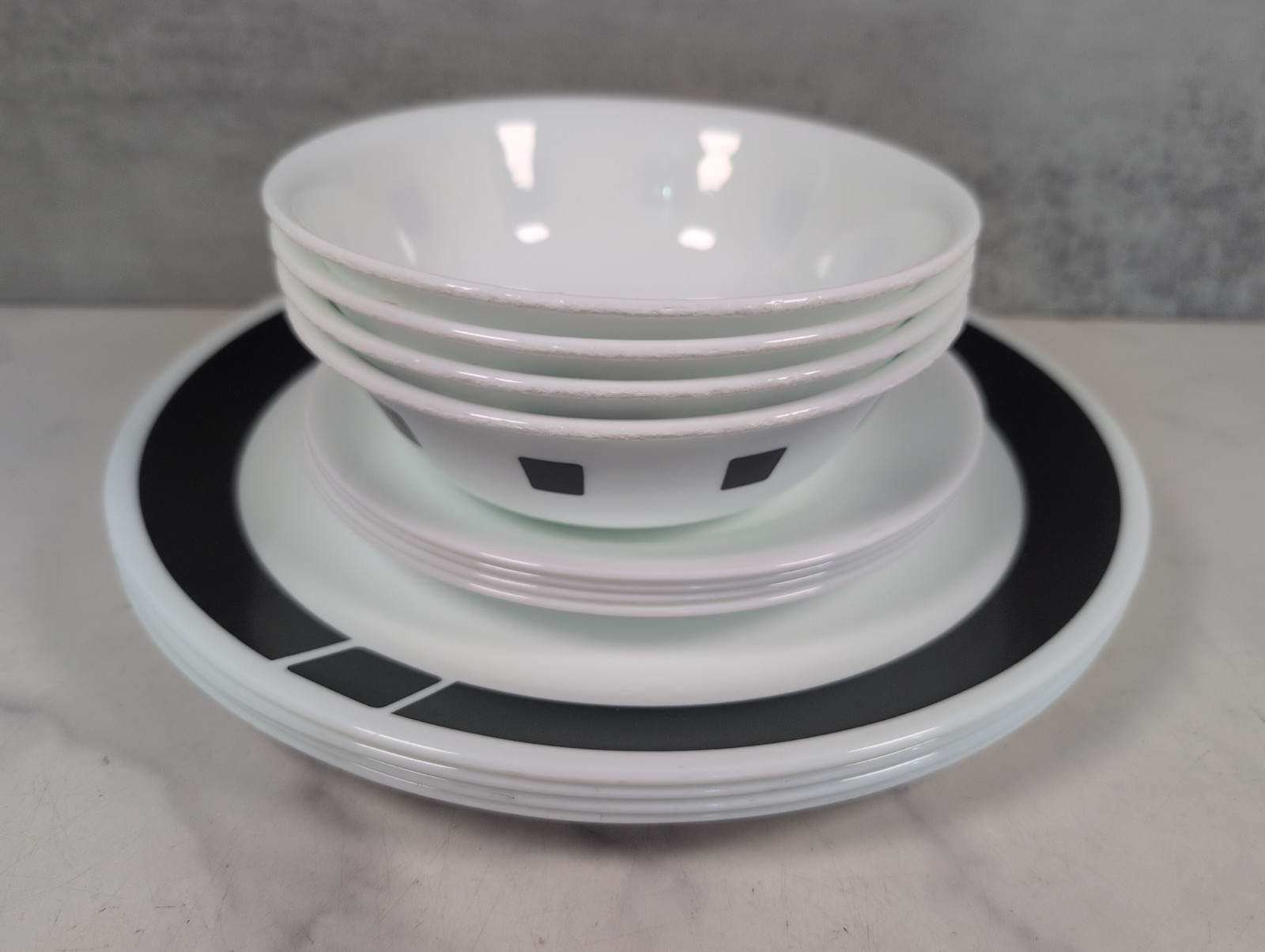 Corelle Urban Black Bowls, Bread Plates, Dinner Plates Service for 4 (12 pcs.)