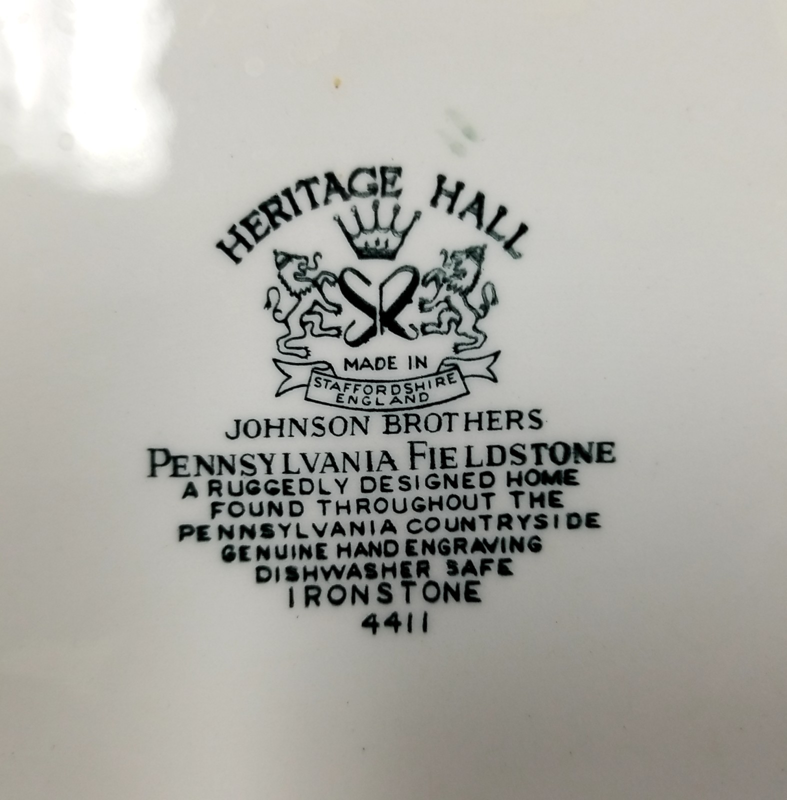 VTG Johnson Bros Heritage Hall 12×9 Oval Platter Pennsylvania Fieldstone England