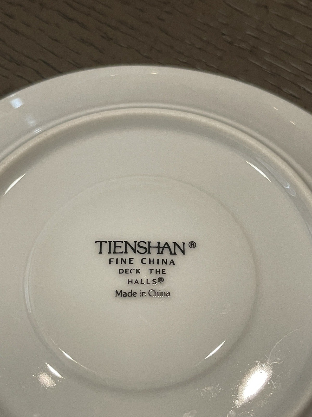 Tienshan Fine China Deck The Halls Christmas Dinnerware 52 Pieces Service For 10
