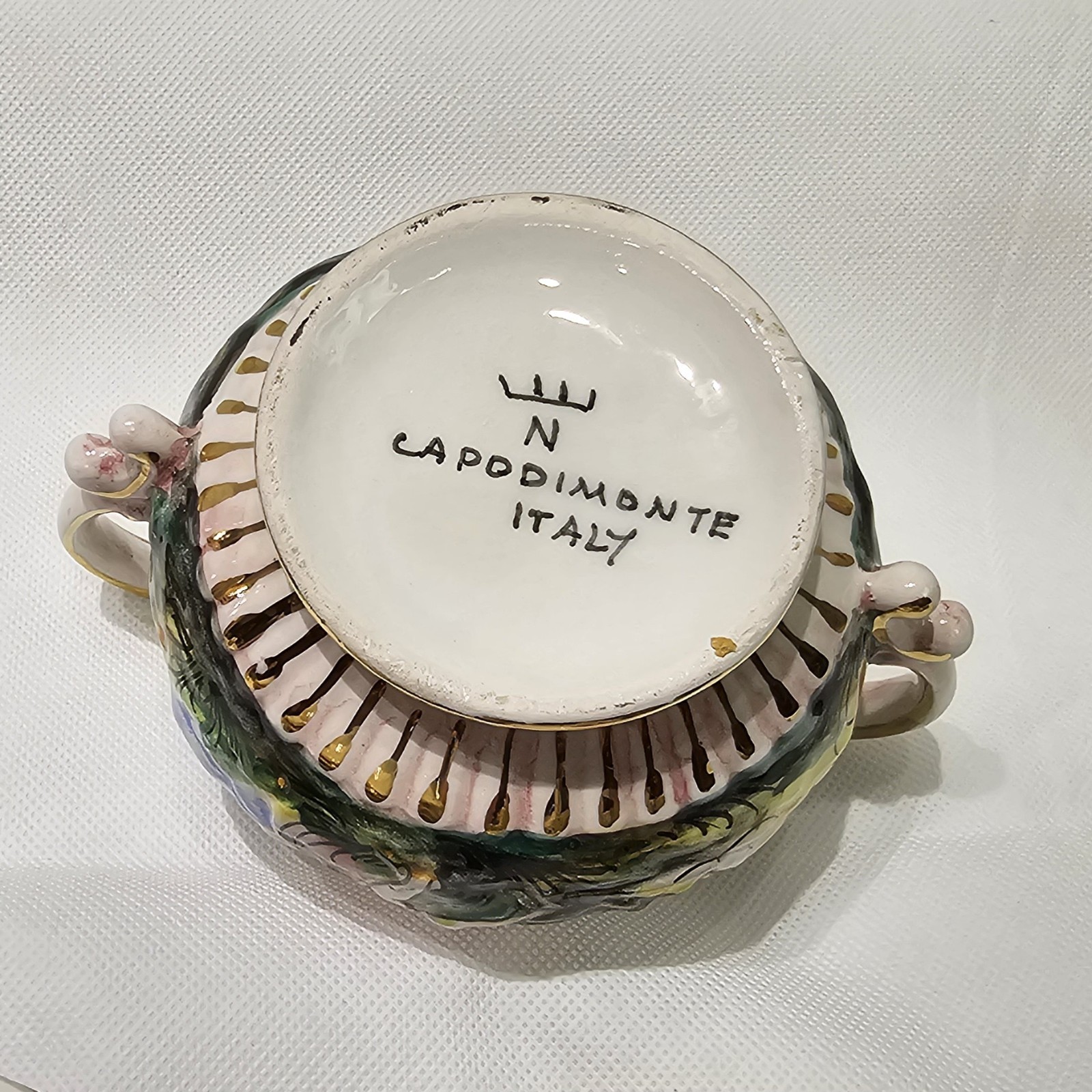 Capodimonte Italy Demitasse Coffee Set for 8 Cup & Saucer Cherubs Cupids Gold