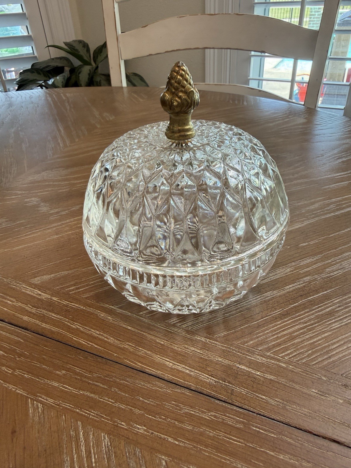 VINTAGE INDIANA GLASS LIDDED CANDY BOWL SERVER SUGAR