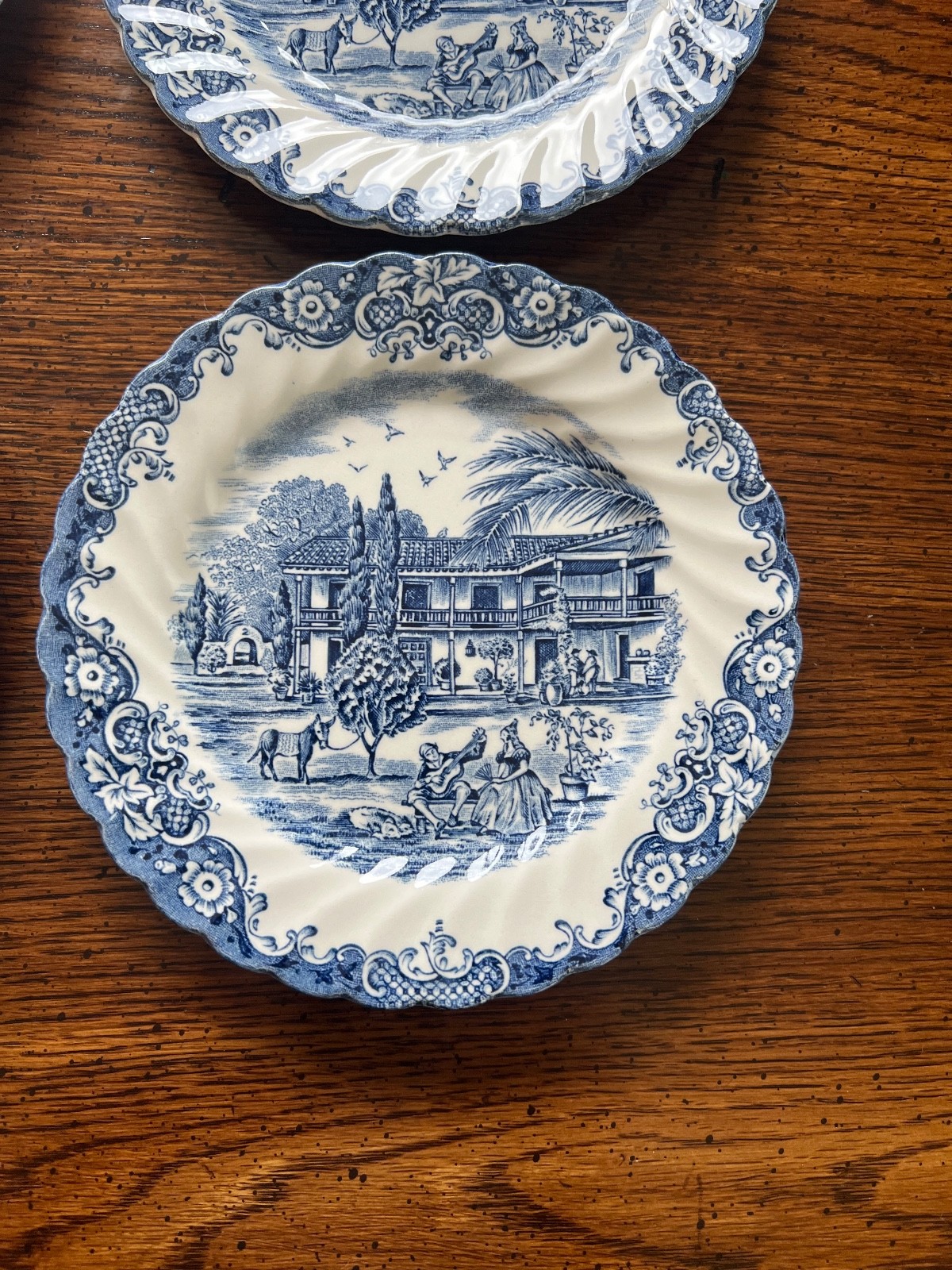 Heritage Hall Blue Bread & Butter Plates Set 4