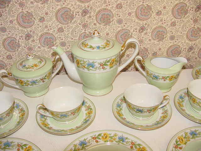 21 Aichi China Occupied Japan Tea Pitcher Creamer Sugar Bowl 6 Plate Saucer Cup