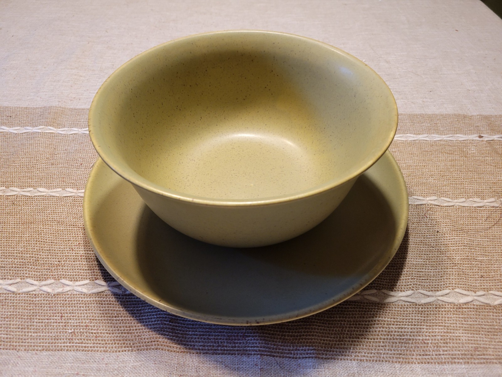 Vintage Shungyo MCM Speckled Olive Green Serving Bowl & Platter Set Japan