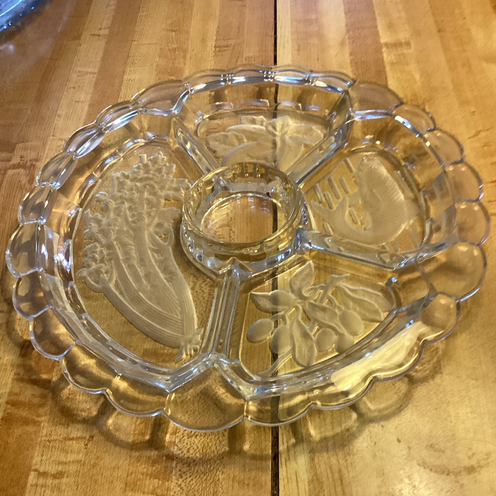 Clear Glass Round Divided Relish Serving Tray w/ Center Dip Bowl Scalloped
