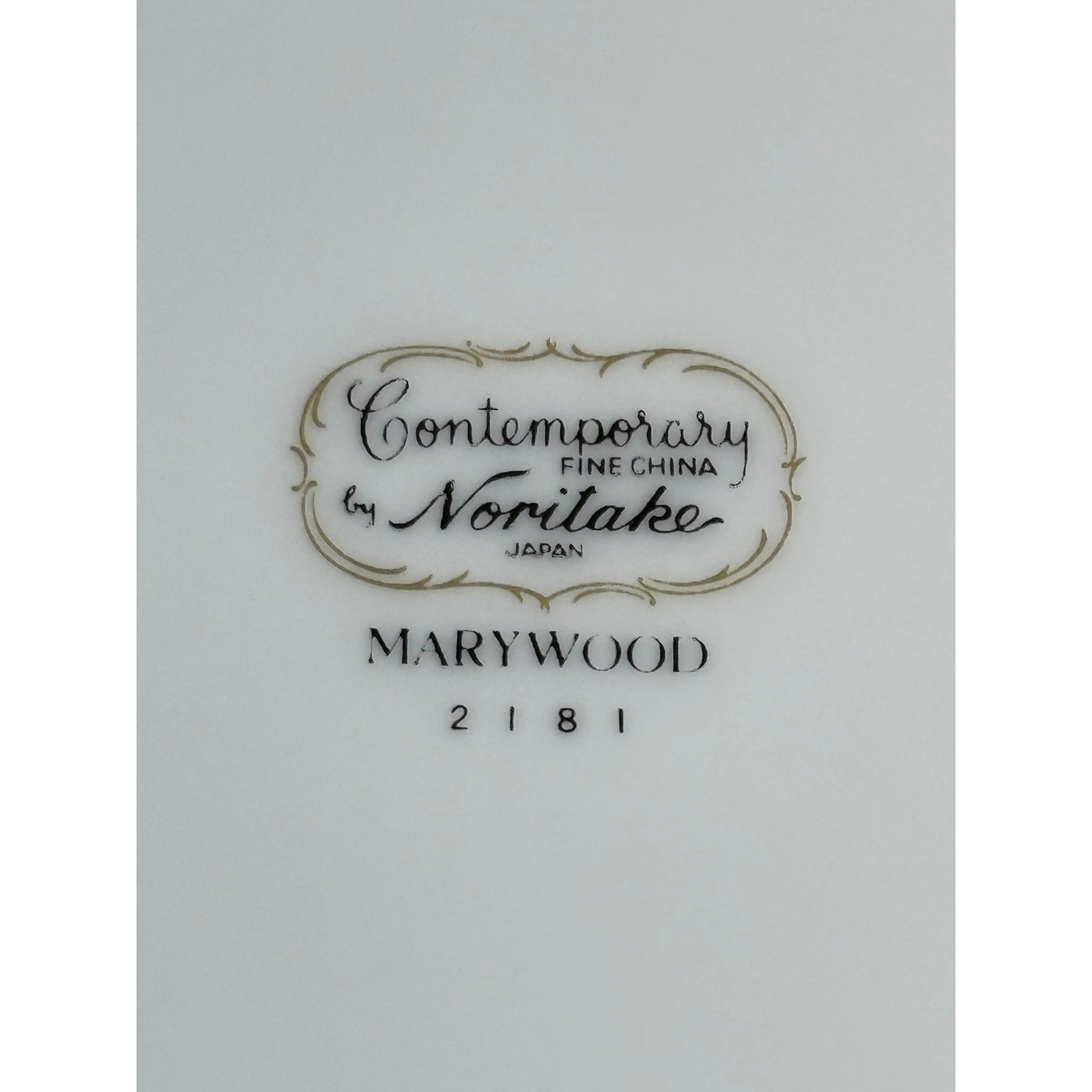 NORITAKE Marywood 2181 Soup Bowl 7-1/2″ Fine China Japan Platinum Trim