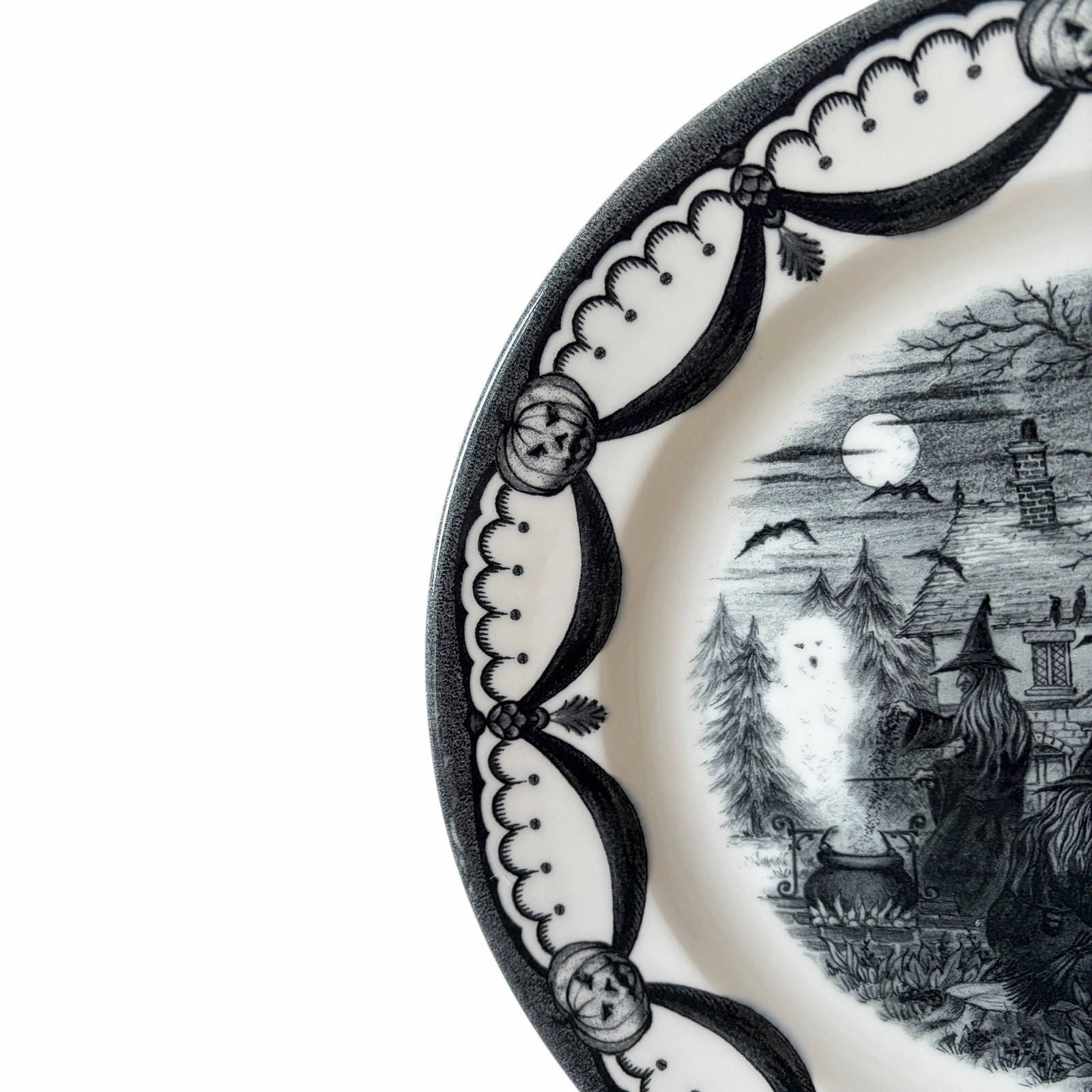 Royal Stafford Halloween Wicked Witch Dinner Plates 11in Porcelain Set of 2 New