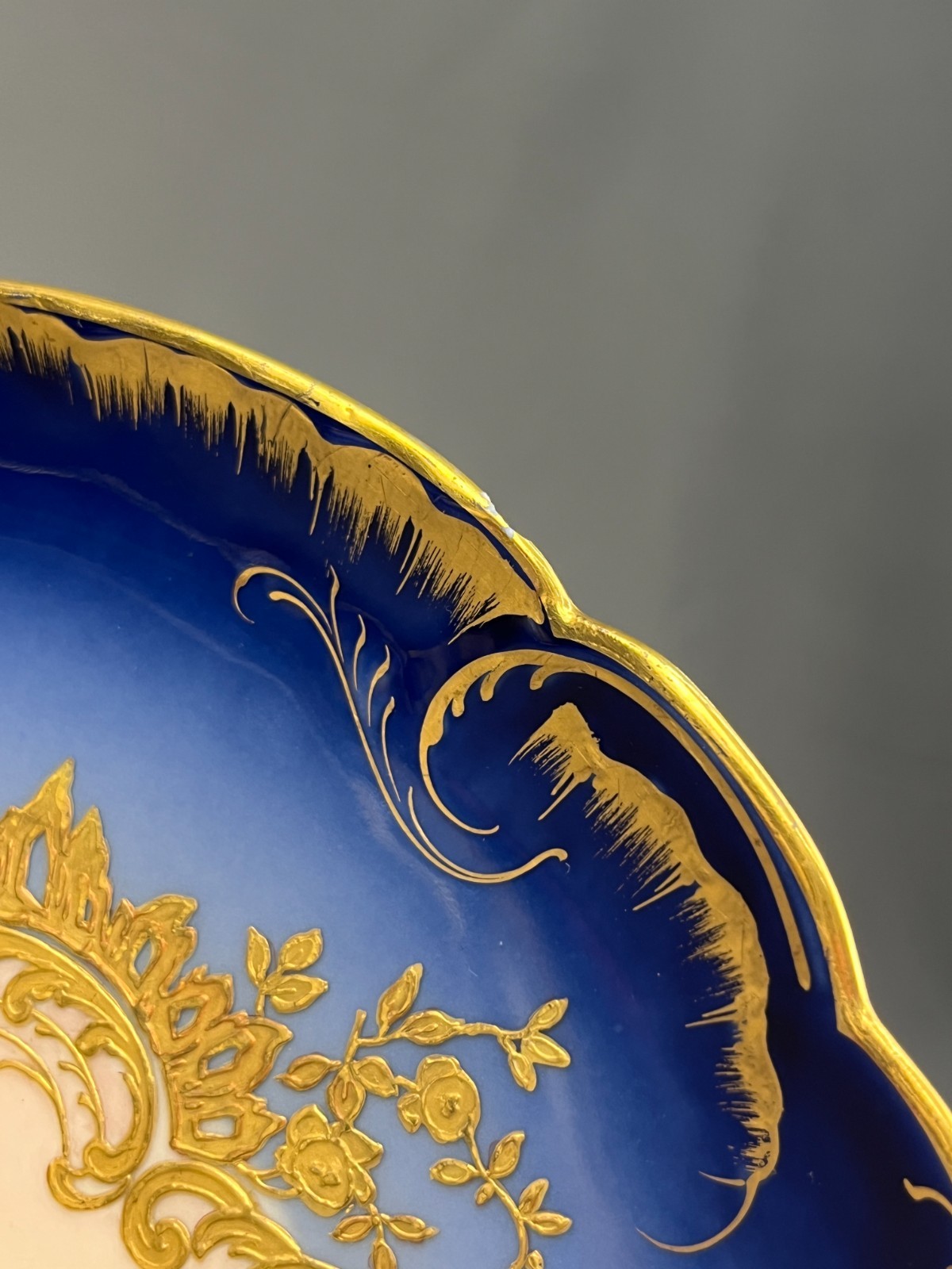 5 Haviland & Co. Hand-Painted 8 ½” Bleu de Four Gilt Fish Plates c. 1876-1899