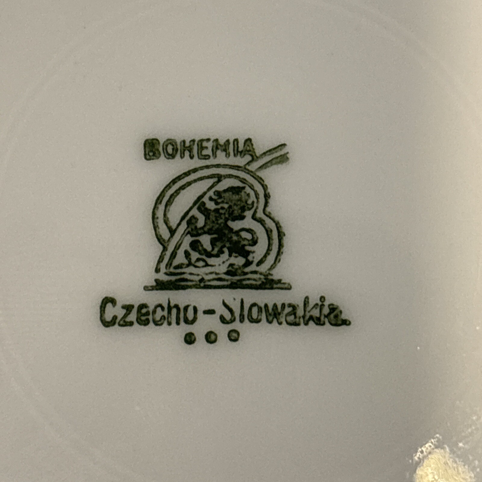 Bohemia Ivory / White with Gold Trim China 8″ Soup Bowl Czechoslovakia Free Ship