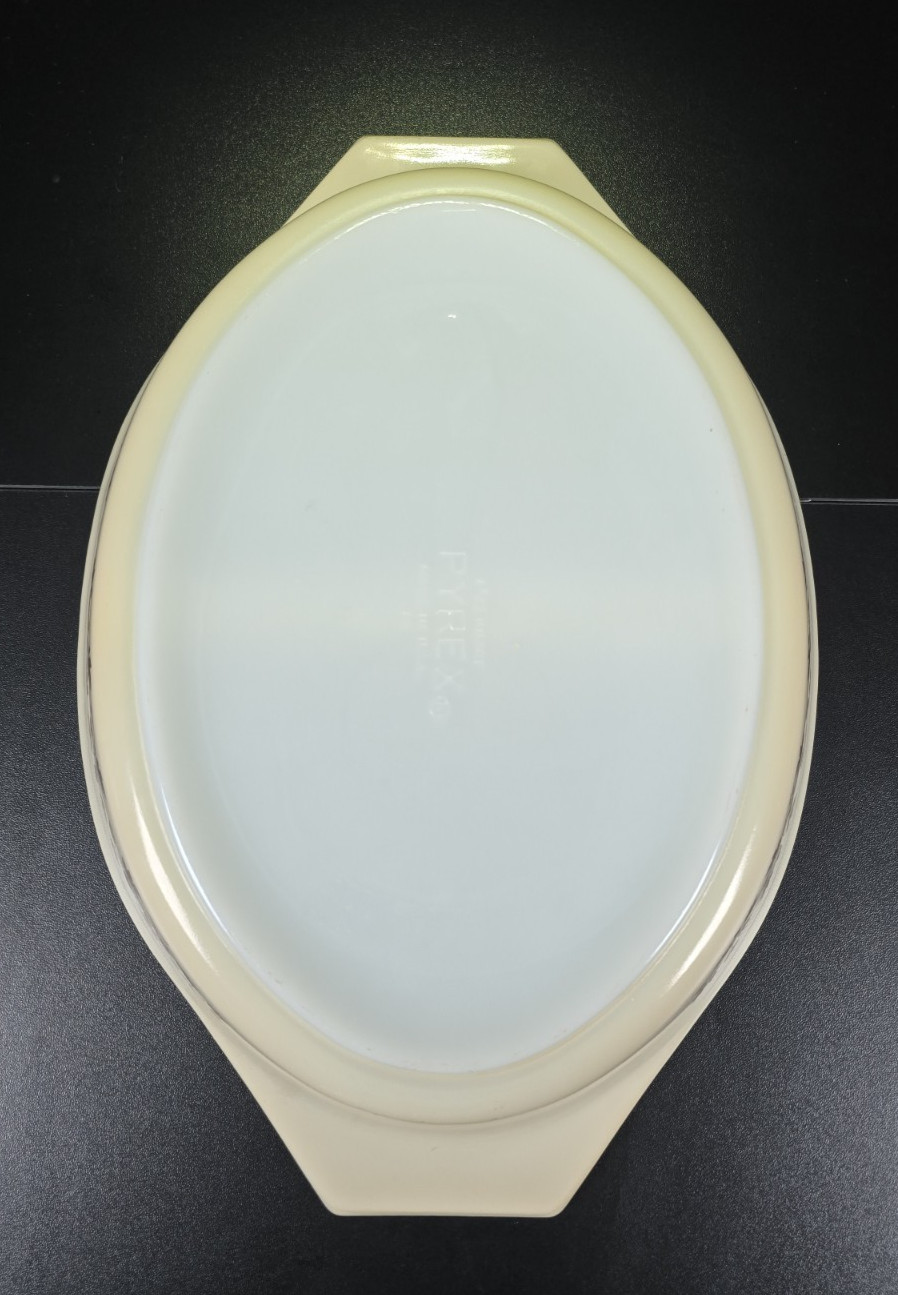 PYREX Golden Acorn Divided Dish and Oval Casserole w/ Lids PYREX Lot of 2