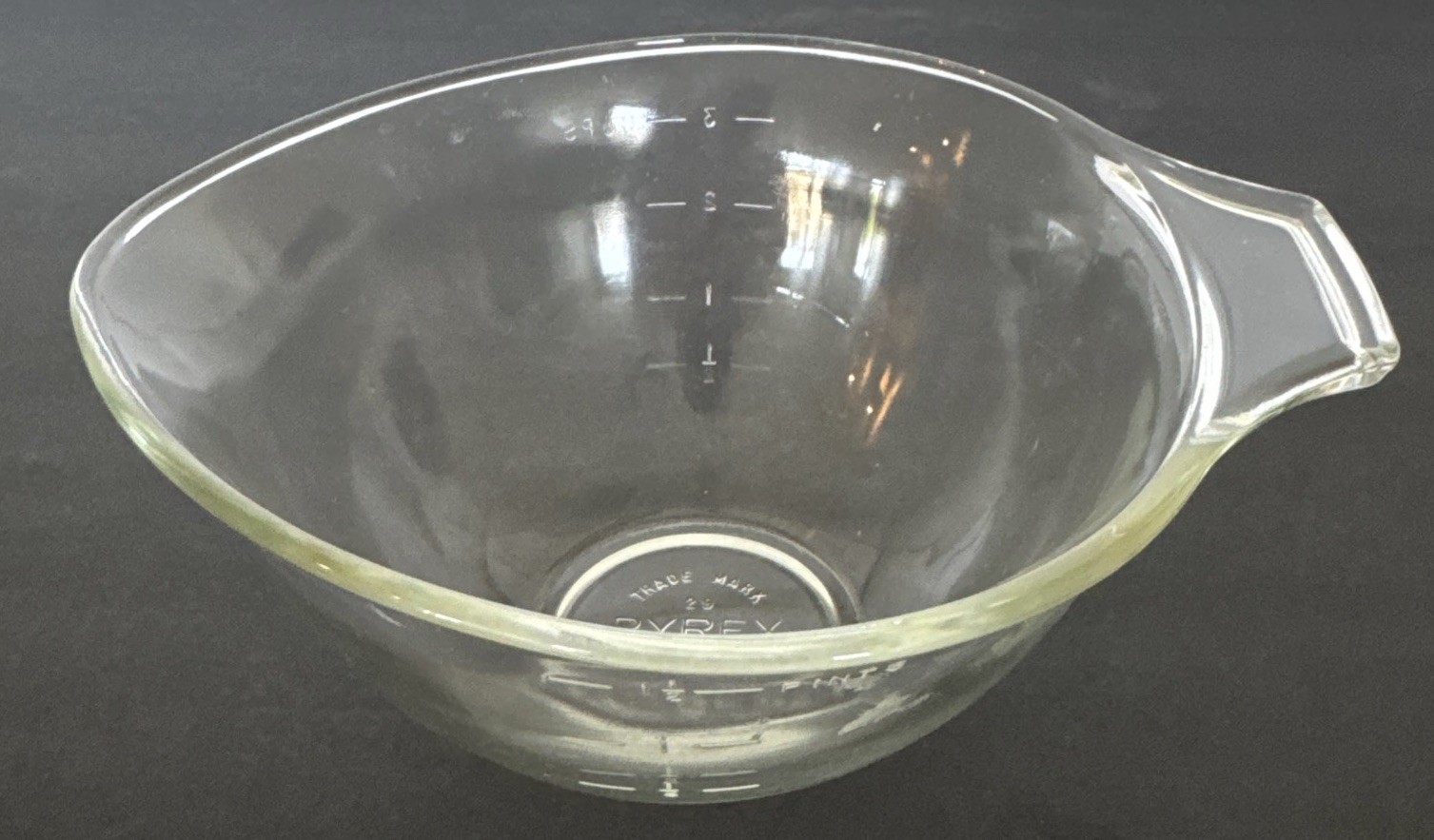 Pyrex Clear Glass Tear Drop 3 Cups Measuring Bowl 1.5 Pints Vintage 1970’s