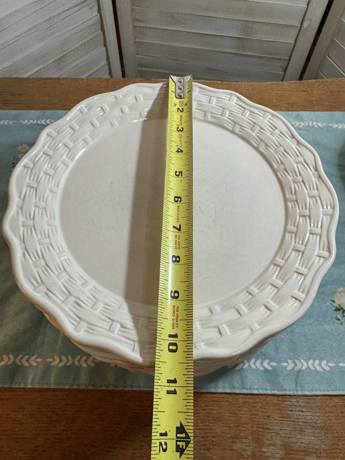 Home & Garden Party Basketweave Dinner (8) Plates Salad (2) USA Stoneware