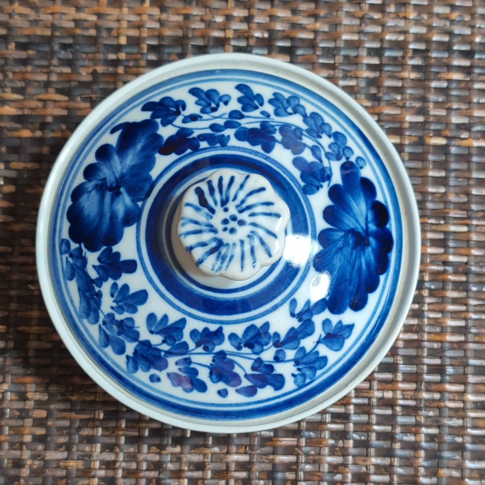 Vintage Blue & White Floral Ceramic Round Covered Dish w/Lid Glossy 3.5 in
