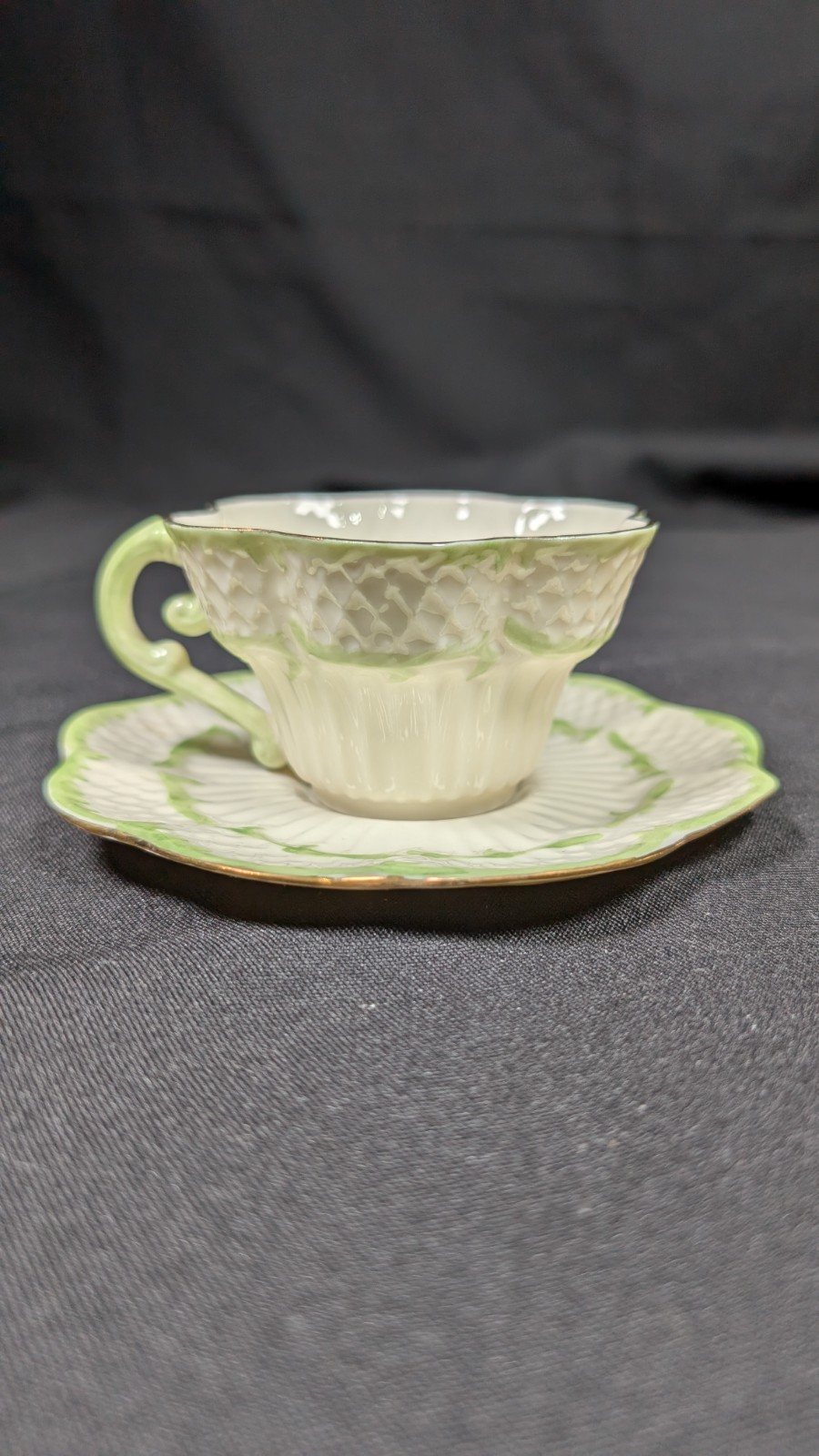 Vintage Set of Belleek Gilded Green Erne teacup and saucer 1965-1980 Ireland