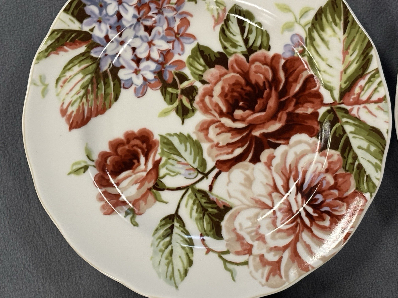 222 Fifth Heidi Dinner Plates Set of 6 11” Pink Roses Scalloped