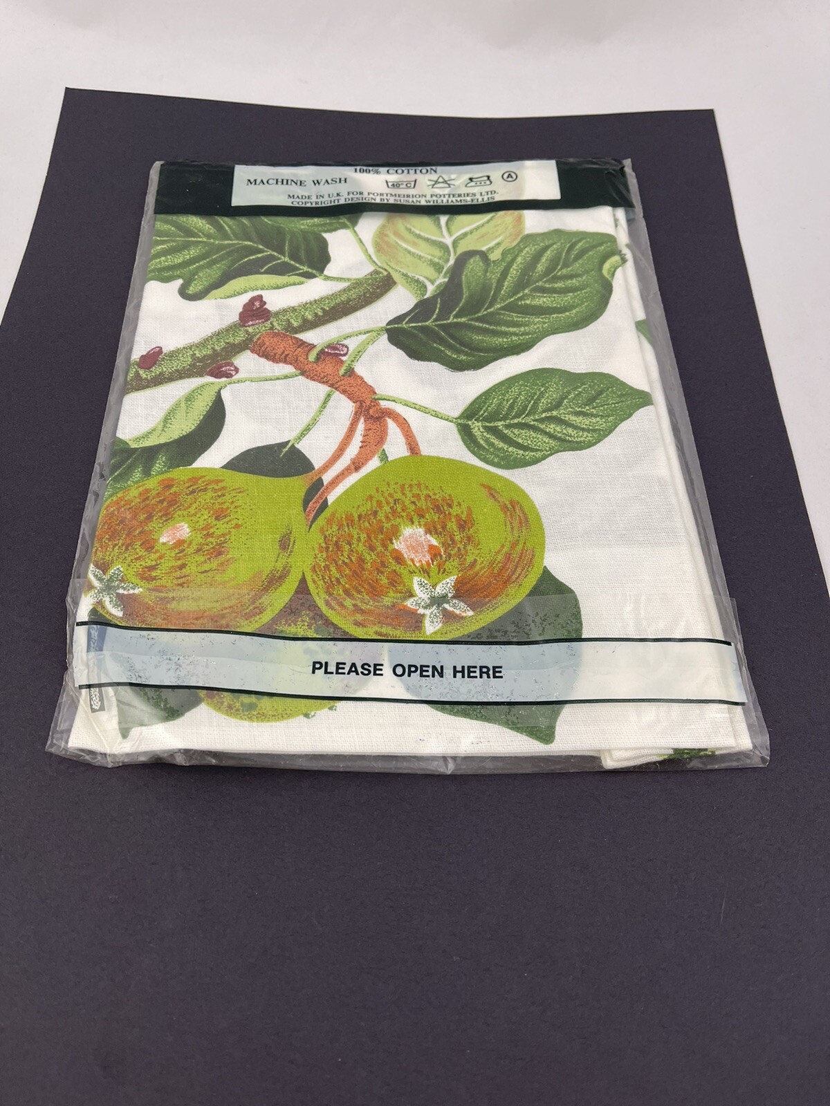 PORTMEIRION POMONA THE TEINTON SQUASH PEAR TEA TOWEL – MINT