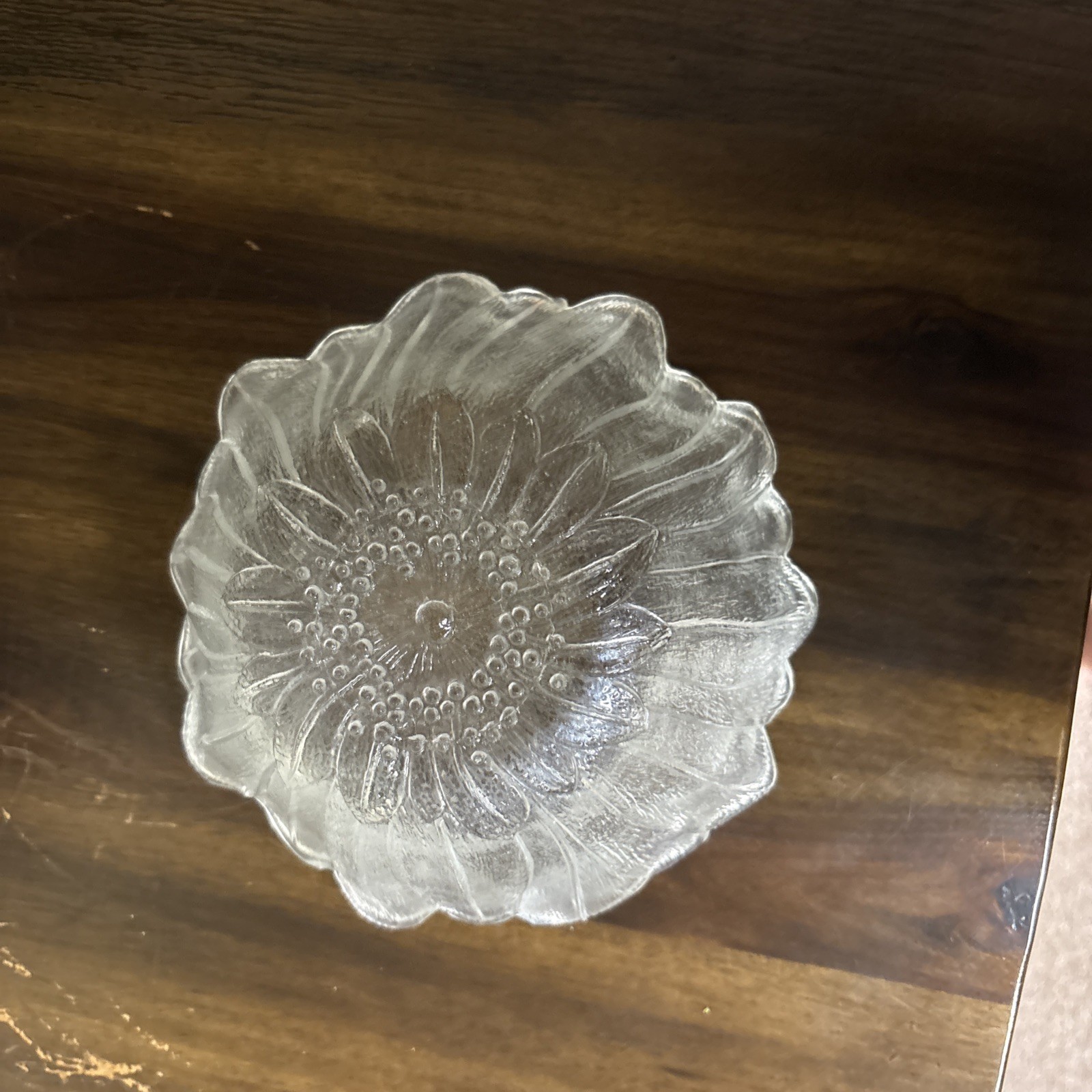 Vintage Lily Pons Sunflower Bowl Flower Floral Indiana Clear Glass Serving 7″