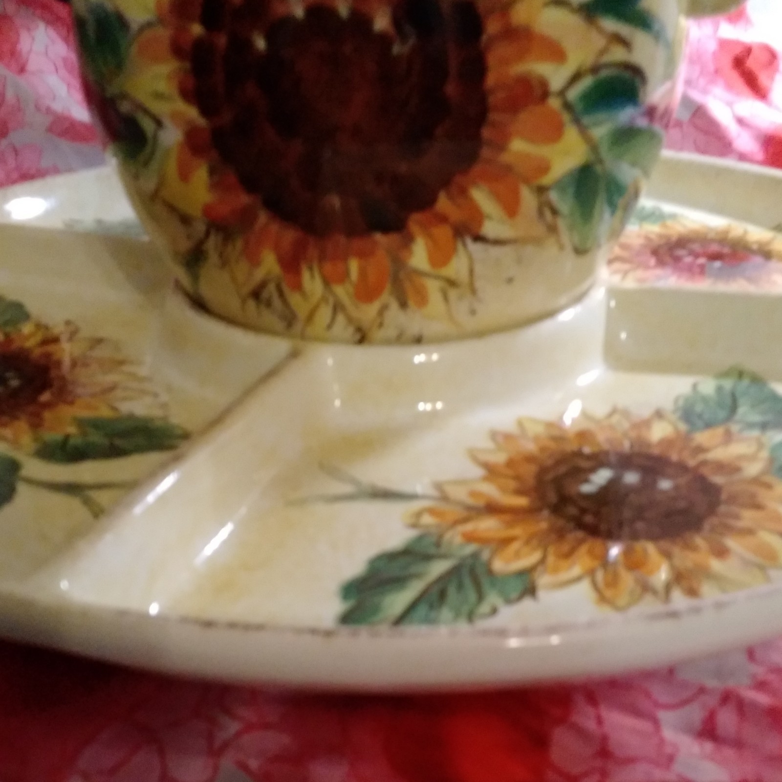 Maxcera Tuscan Sunflowers Round Divided Ceramic Serving Tray Glossy Backstamp