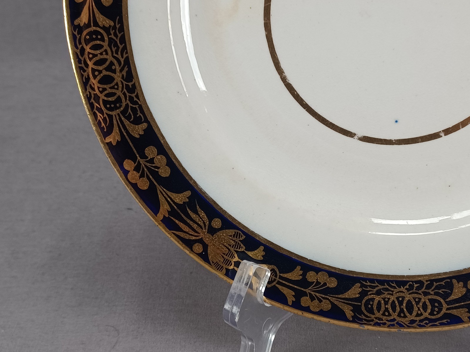 Chamberlain Worcester Gold Floral & Cobalt Border 9 1/8 Inch Plate C1800-1820 B