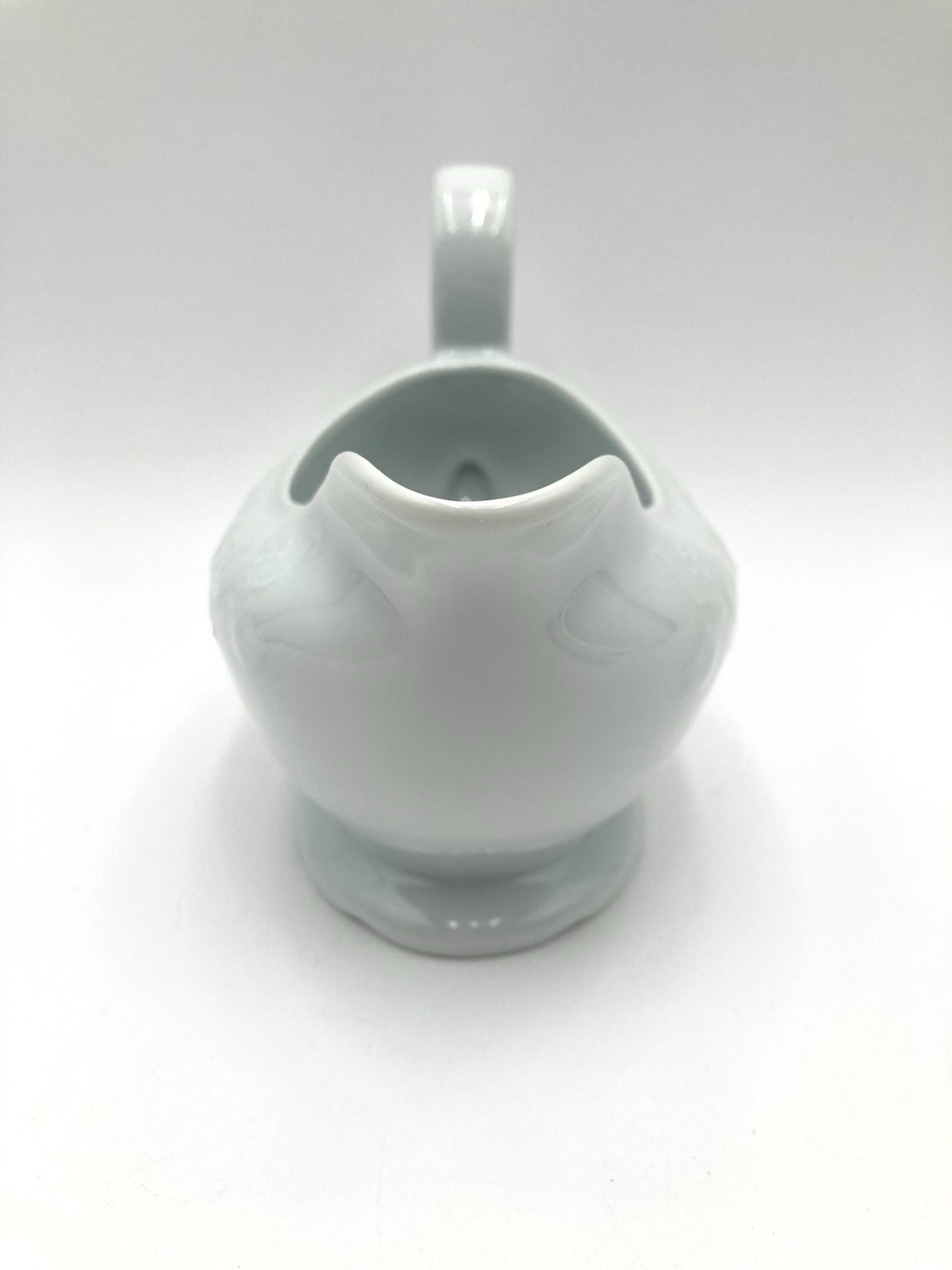 Dansk Gravy Boat & 10” Tray Ivy Embossed Fruit and Leaves White 2 Pc Vtg Set