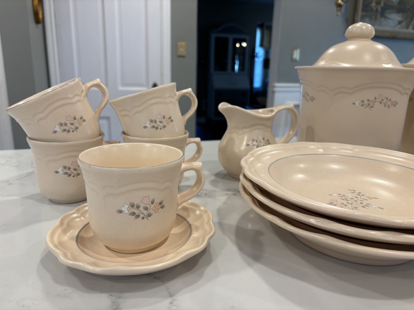 Pfaltzgraff Remembrance VINTAGE FLORAL DINNERWARE LOT CREAM IVORY PEACH PINK USA
