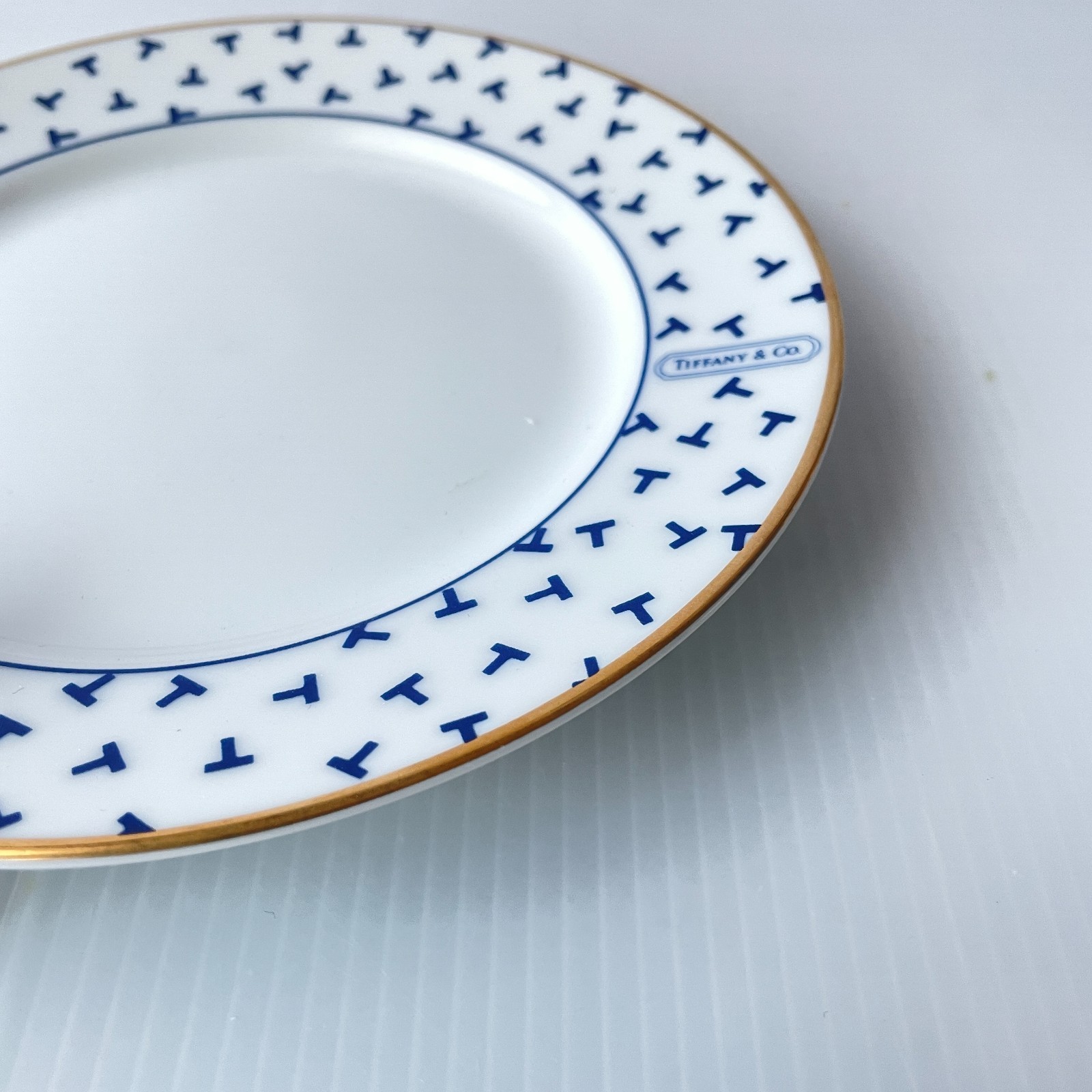TIFFANY & Co. Dancing T Tableware Set of 16 pcs Cocotte Plate Bowl