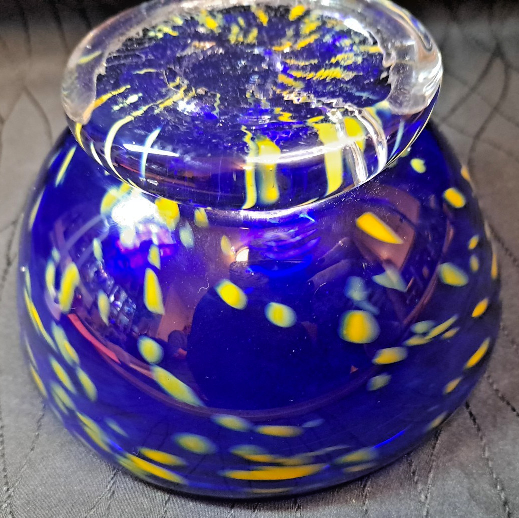 2018 Hilltop Hand Blown Art Glass Cobalt Blue Yellow Frit Bowl Signed