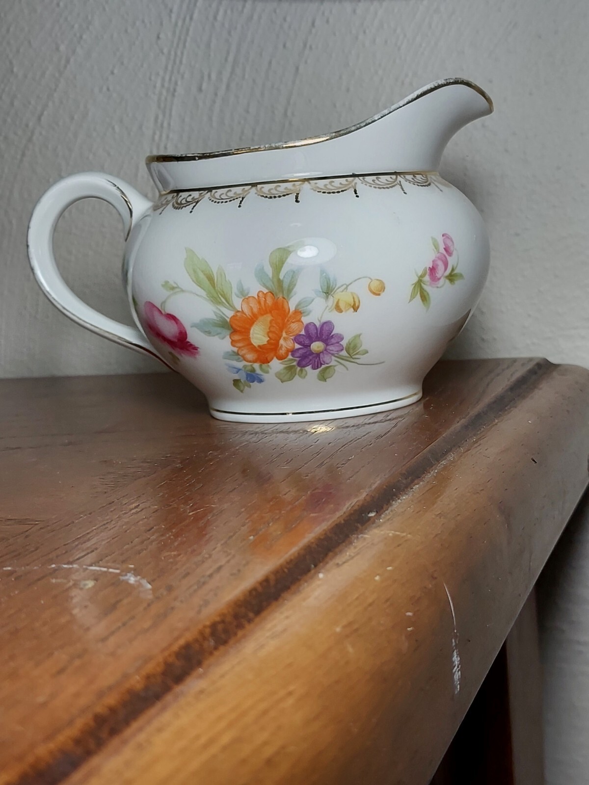 haviland limoges china gold rim Has Very Small Chip In The Top Edge, SEE Picture