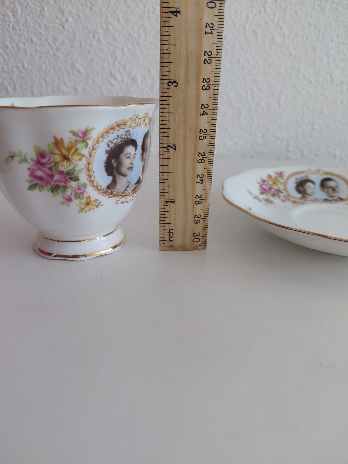 Royal Albert England Commemorative Royal Visit 1959 Canada Cup/Saucer Set READ!
