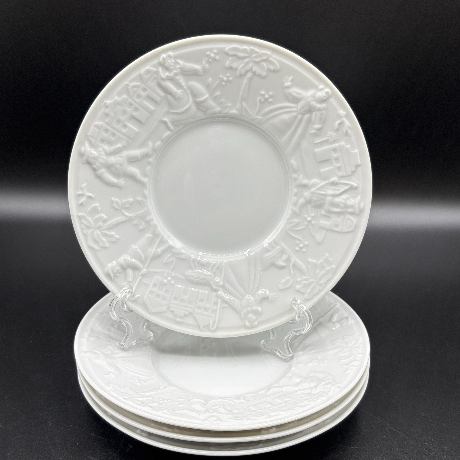 Vtg Pfaltzgraff Procession White Saucers For Flat Cups 6.25” Embossed Set Of 4