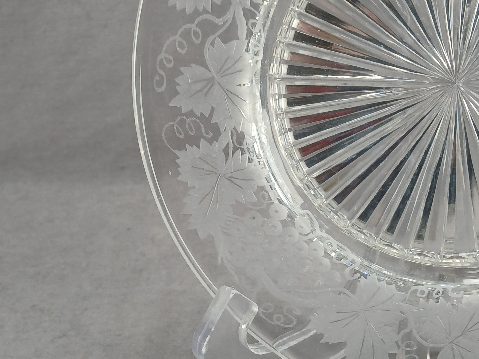 Antique American Engraved Grape Vine Pattern 8 1/8 Inch Cut Glass Plate
