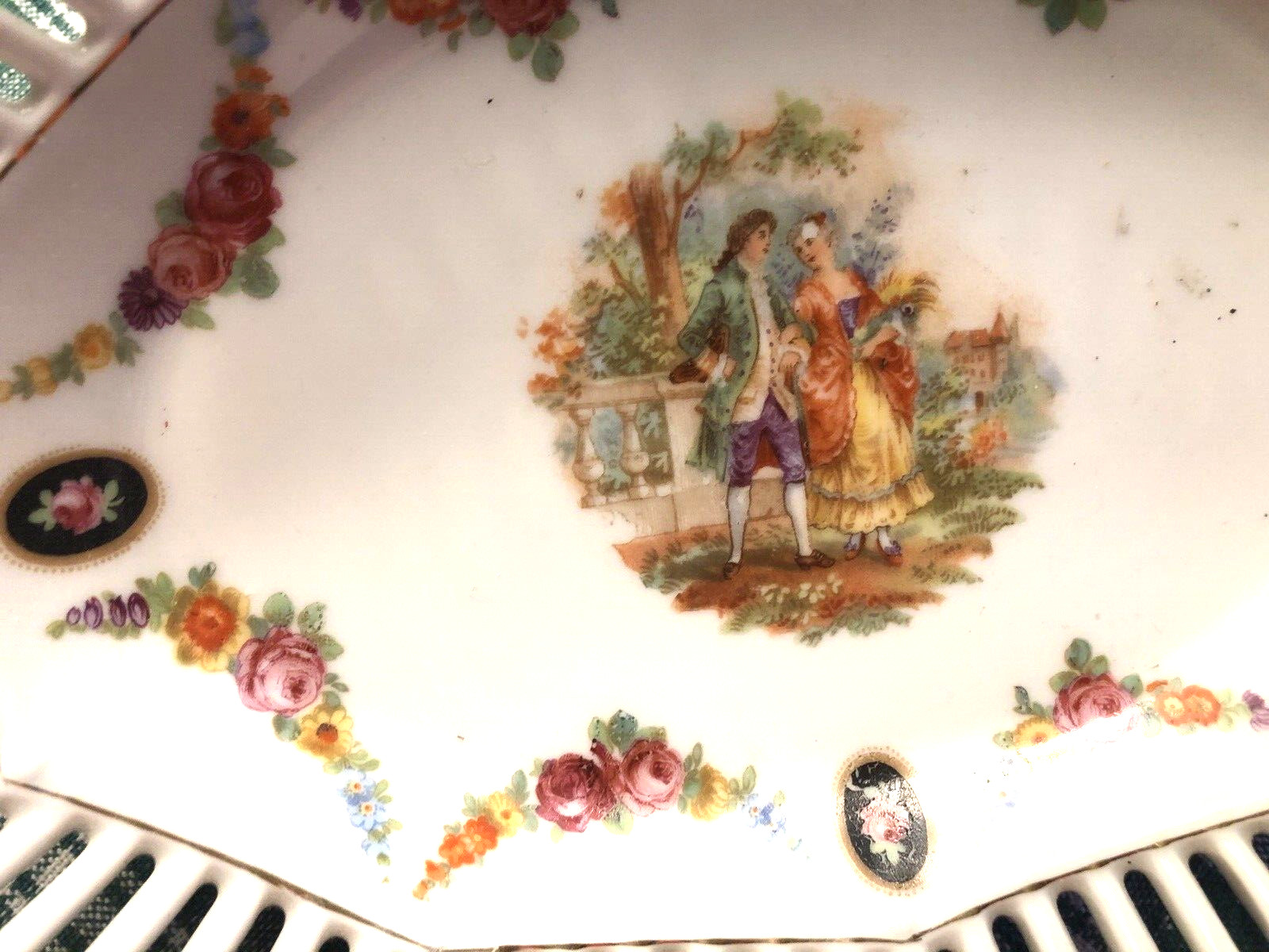 VINTAGE LATTICE EDGE DISH VICTORIAN COUPLE IN THE MIDDLE GERMANY