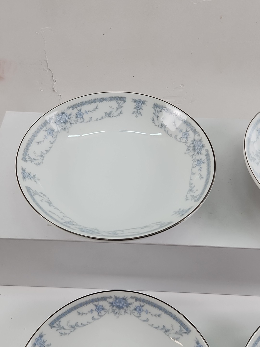 Sheffield Blue Whisper Porcelain Fine China Dessert Bowls Made in Japan Set of 4