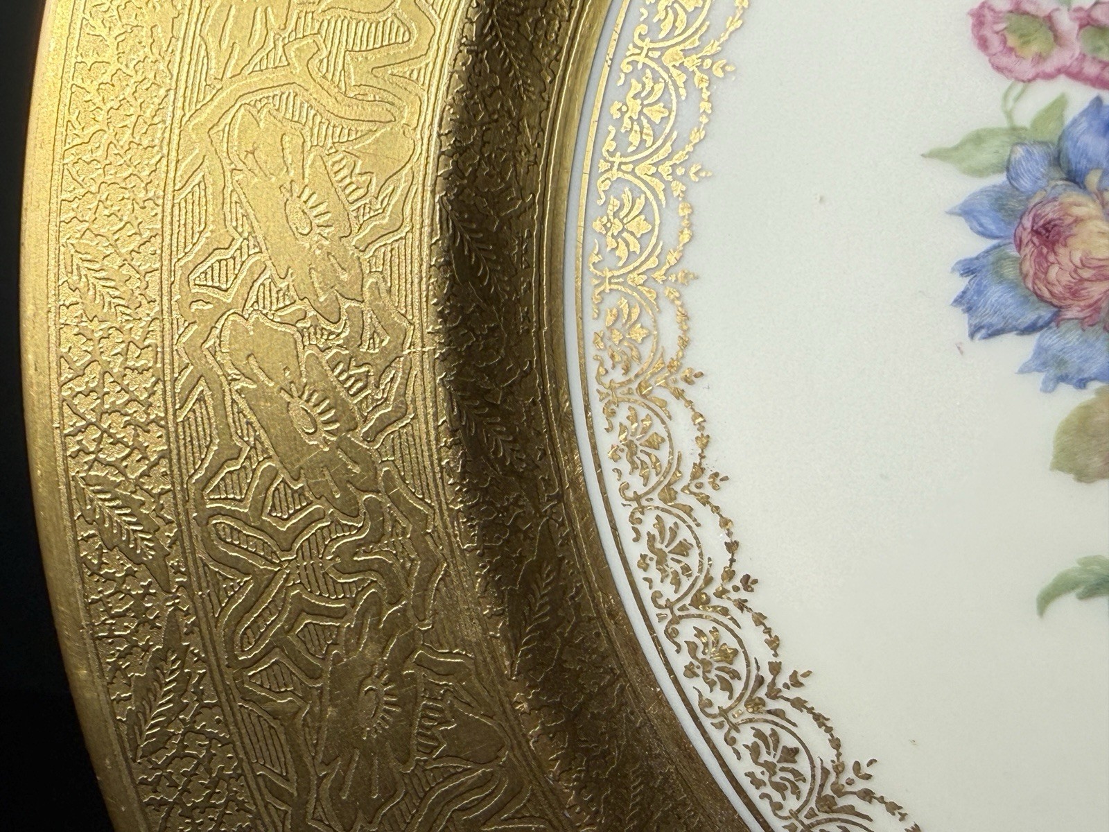 Vtg Gilt Cabinet Plates Set 2 Bavaria & Czechoslovakia Floral Porcelain 11”
