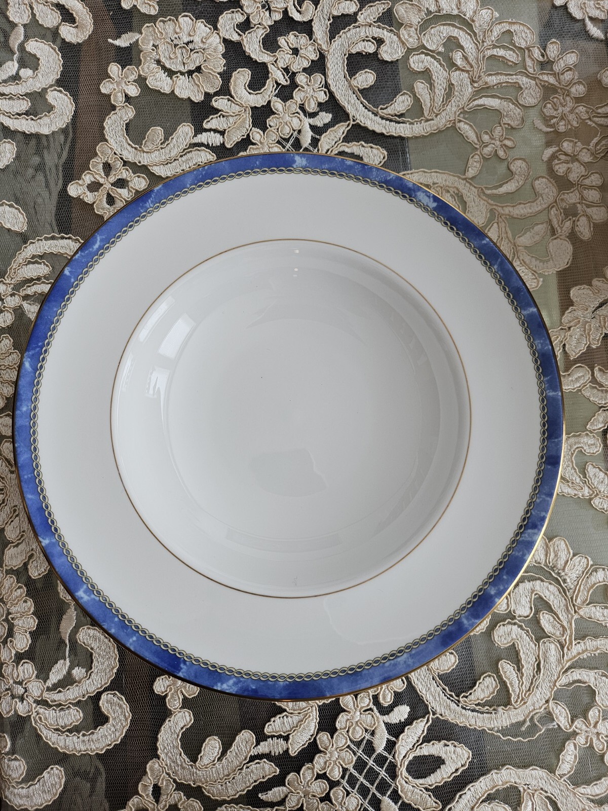 Set of 4 Royal Worcester MEDICI Blue Rimmed Soup bowl 9 1/8 inches