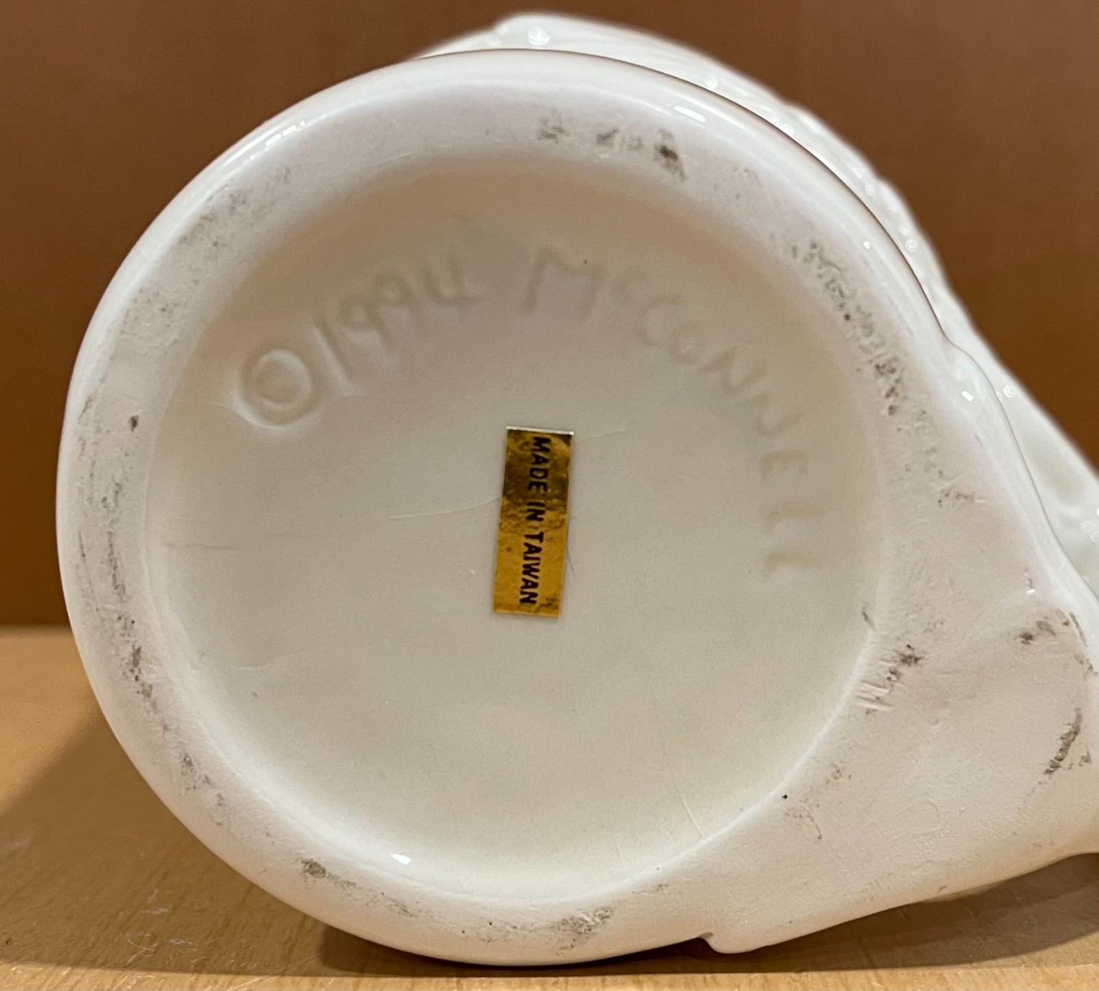 Angel Mug Set of 2 1994 McConnell Talus White Raised Design Wings